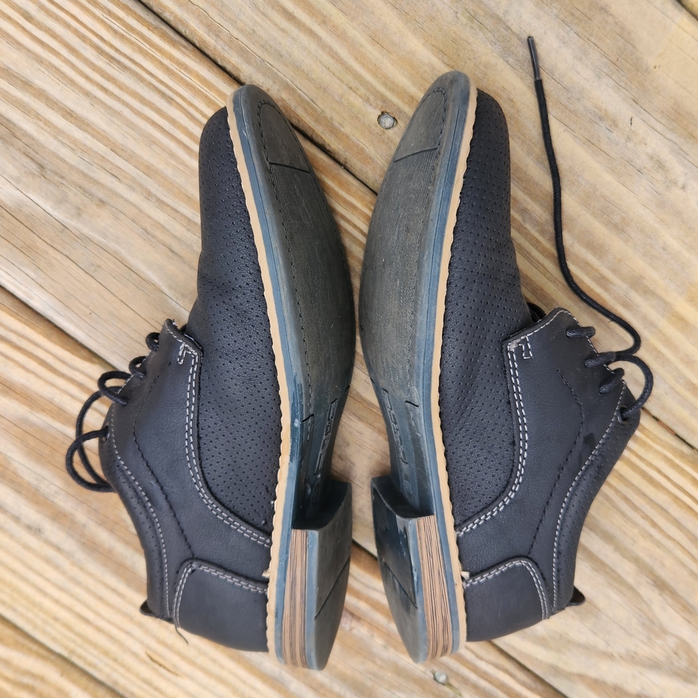 Boys Black Dress Lace-Up Shoes by Ashford Hayes. - Picture 5 of 8